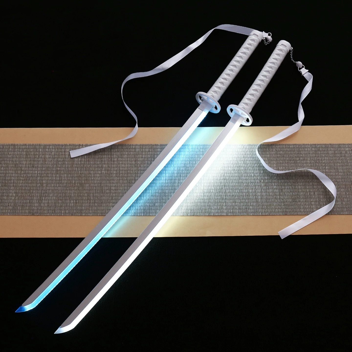 40인치 글로우 블리치 카타나 LED 라이트 세이버 애 - Cosplay Prop Dagger 리뷰 및 가격